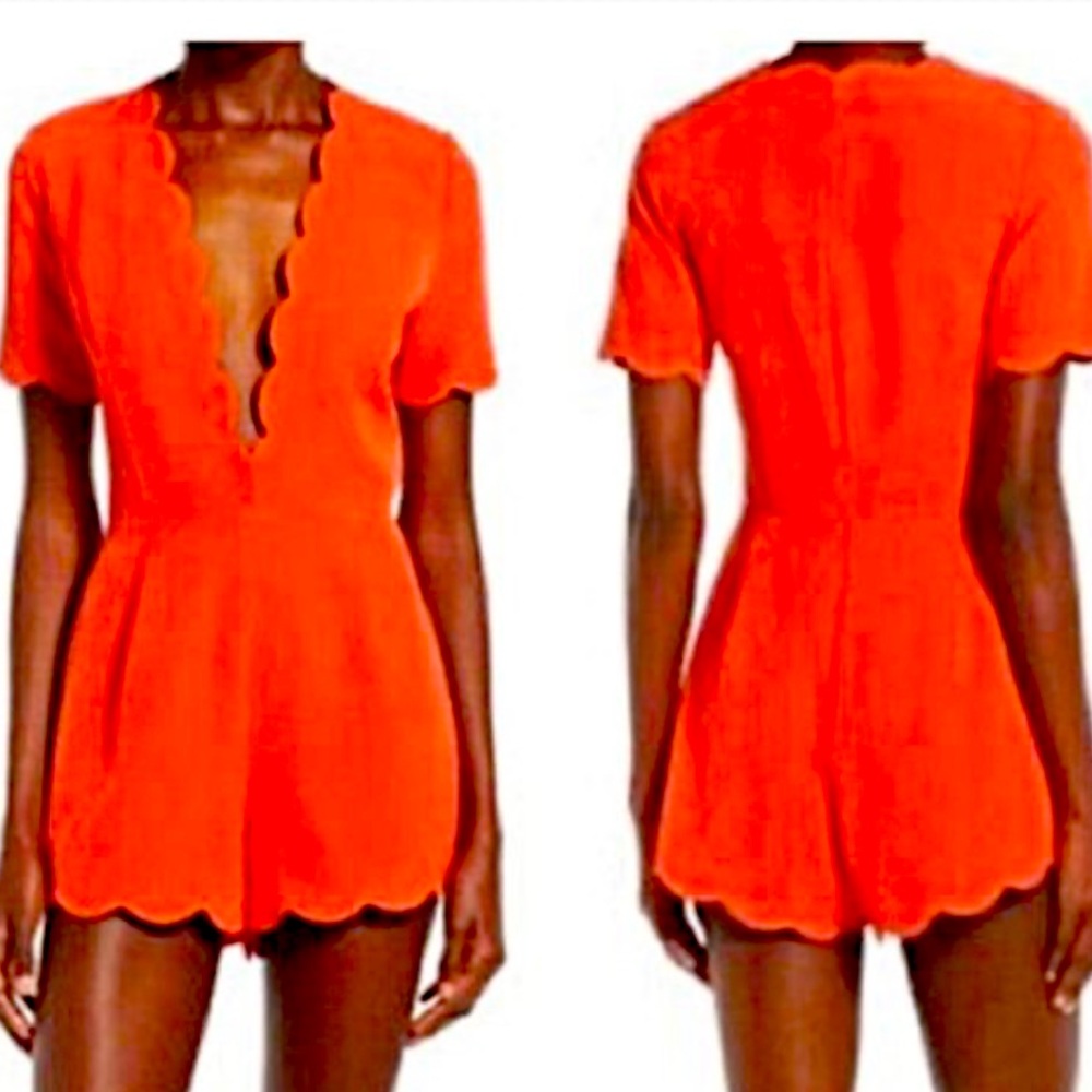 Storee Scalloped Edge Deep V Neckline Short Sleeve Orange/Coral Romper Size S